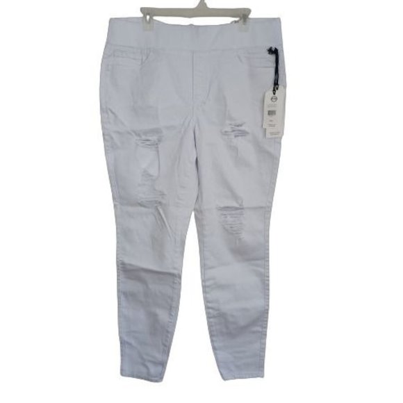 SkinnyJeans Denim - NWT FTF Women's White Curvy Distressed Ankle Length Skinny Jeans Plus Size 1